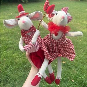 Holiday Plush Mice Dolls